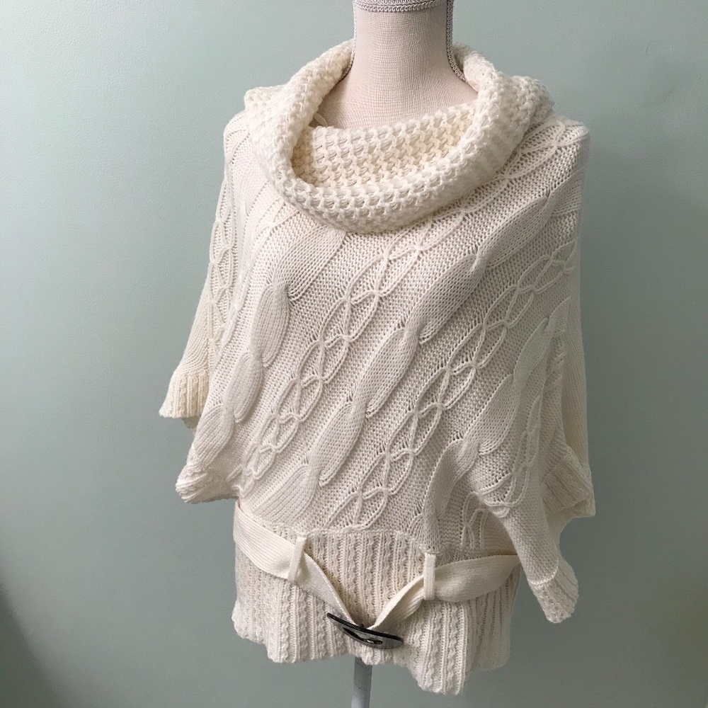 Carol Rose white kimono top